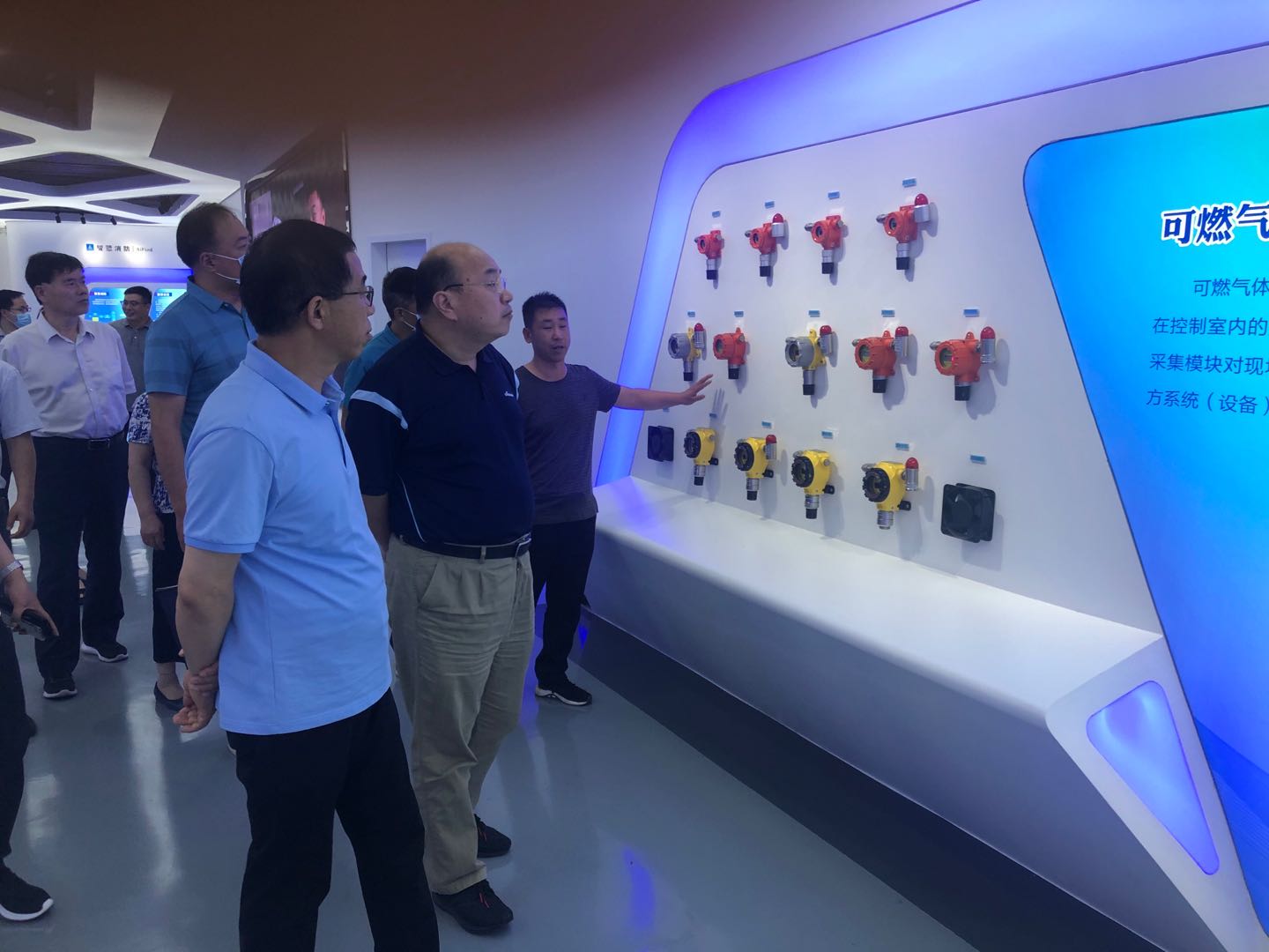 省发改委环资处处长薛东峰一行莅临许昌乐天堂官网实地调研