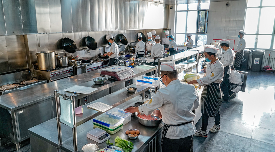 报警器安装位置不对=白忙活 餐饮企业如何有效安装燃气报警器？